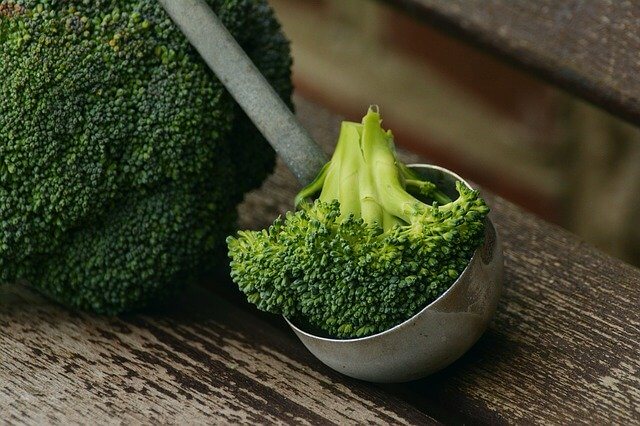 Health Benefits, Uses And Side-effects Of Broccoli Vegetable